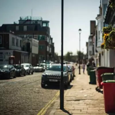 UK Government Boosts EV Charging Grants to £500, Excluding Flat Dwellers