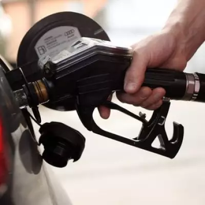 UK Retail Sales Rebound as Motorists Stock Up on Fuel Amid Iran Conflict