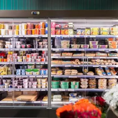 UK Supermarkets Face Summer Shortages of Chicken, Pork, and Fizzy Drinks