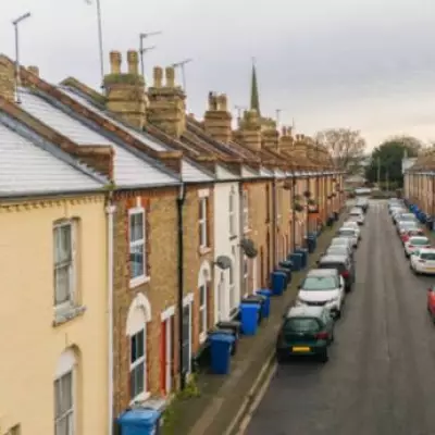 Vauxhall Offers £500 Charging Credit to EV Buyers Without Driveways