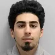 Chicken Shop Worker Threatened with Fake Gun Over Garlic Sauce Mix-Up