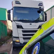 M5 police stop lorry in fast lane, arrest wanted driver