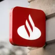 Santander Offers £150 Cashback for Life Insurance to Select Account Holders