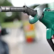 UK Petrol Prices Surge Over 158p Despite Iran Ceasefire, Experts Warn