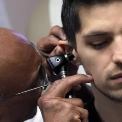 DWP Offers Up to £778 for 76 Ear and Eye Conditions: Full List