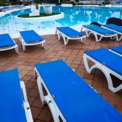 Man Gets Revenge on 'Entitled' Couple Hogging Sun Loungers at Caribbean Resort