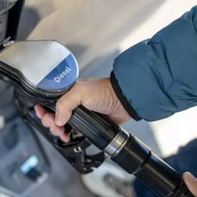 Petrol and diesel drivers urged to face EV 'reality' for £860 boost