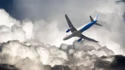 Pilot Explains Why Turbulence Is Usually Harmless and How to Avoid It
