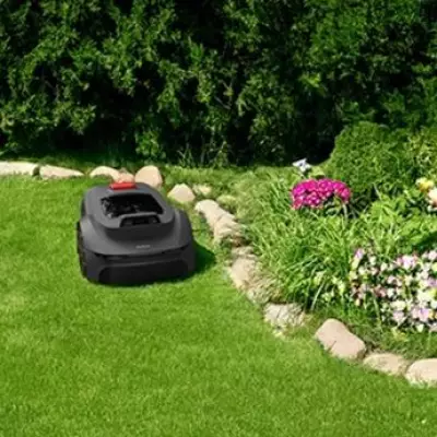 Robot Lawnmower with £90 Off Praised by Gardeners as 'Effort-Saving'