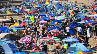 UK Heatwave: Record-Breaking Temperatures Continue with Amber Warnings