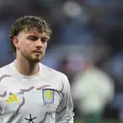 Arne Slot's Diplomatic Response as Elliott's Aston Villa Loan Nears End
