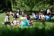 Birmingham Set for Mid-20s Heatwave This Bank Holiday Weekend