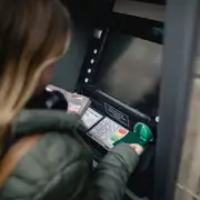 UK Households Rush to Switch Bank Accounts to Nationwide, Barclays, Lloyds
