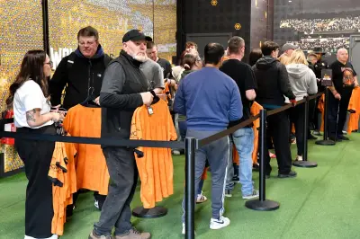 14 Photos of First Wolves Fans Buying 2026/27 Home Shirt