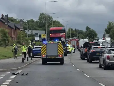 66-Year-Old Man Dies in Halesowen Car Crash, Police Appeal for Witnesses