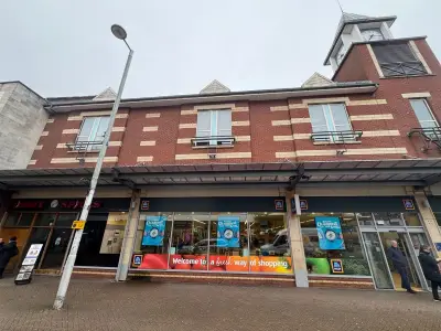 Aldi Seeks Extended Alcohol Licence for Sutton Coldfield Store from 6am to Midnight