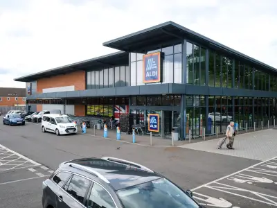 Aldi Transfers 1,200 EV Charging Points to Drax Across 250+ UK Stores