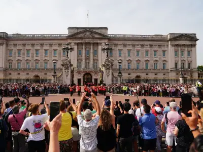 Changing of the Guard Axed at Buckingham Palace and Windsor Castle Due to Heatwave
