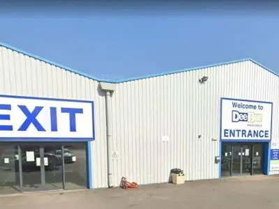 Grimsby's Dee Bee Wholesale acquired by UK's largest independent wholesaler
