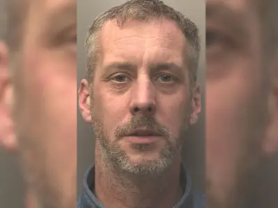 Man battered girlfriend forcing her to flee to pub in pyjamas