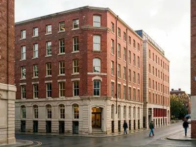 MCR Property Group acquires Bloom & Mindel warehouses for 80 flats