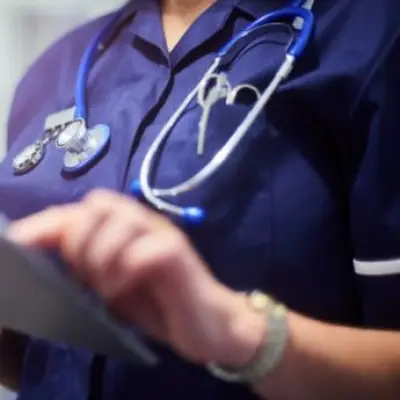 NHS Bans Political Symbols on Uniforms Amid Antisemitism Crisis