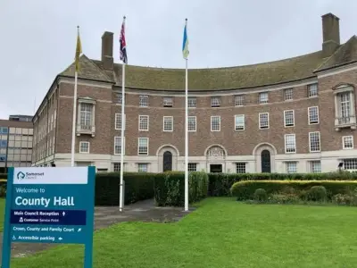 Somerset Council Debt Projected to Drop Below £1bn by Mid-2030s