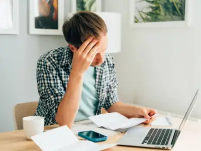 UK Households Urged to Switch Energy Tariffs in 72 Hours or Face £221 Hike