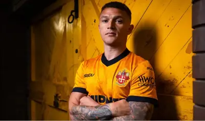 Wolves Sign Former England International on Free Transfer