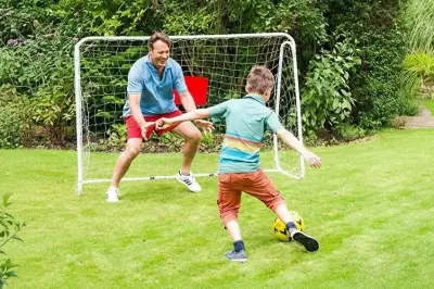 Wowcher Offers Foldable Football Goal Deal for World Cup Summer