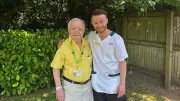 93-Year-Old Volunteer Returns to Mental Health Ward That Once Cared for Him