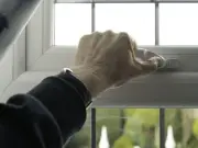 Best Time to Open Windows During 38C Heatwave: Expert Advice