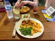 Birmingham Airport Hack: Hot Meal, Drink and Snack for Only £5.80