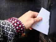 DWP Warns ESA and Housing Benefit Claimants of Three-Month Universal Credit Deadline