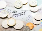 HMRC Error Overcharges 40,000 Graduates on Student Loans