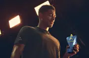 Lucozade and England Launch New Fuel Pouch for World Cup