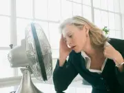 Simple DIY Hack Turns Fan into Air Conditioner During UK Heatwave