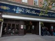 Sir Keir Starmer Confirms VAT Cut for Wetherspoons and Family Days Out