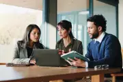 UK Firms Embrace AI Boom but Bosses Lack Training, Report Finds