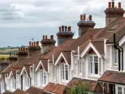 UK households without driveways get £500 boost for EV chargers
