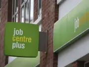UK Unemployment Drops Unexpectedly to 4.9% But Experts Warn Market Not Strong