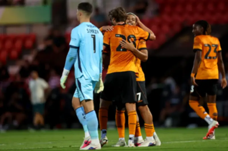 Fer Lopez Scores on Return, Delighted for Teammate's Support