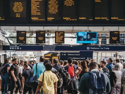 American on Birmingham Train Confused by British Etiquette
