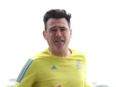 Burnham to require training or voluntary work for youth benefits