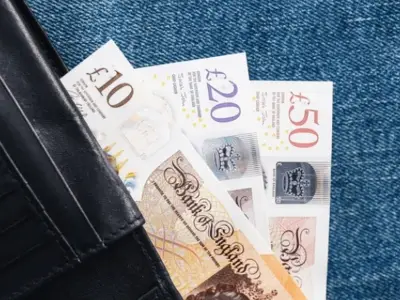 DWP Urged to Introduce £25 Warm Weather Payments for UK Heatwave Households
