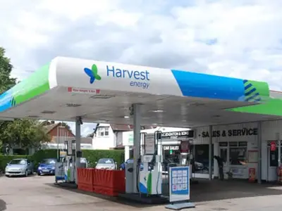 Family-run Midland petrol station thanks community after fuel thieves pay back £80