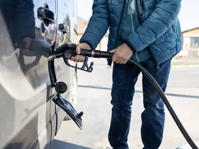 HMRC Confirms VAT Road Fuel Scale Charges Until April 2027
