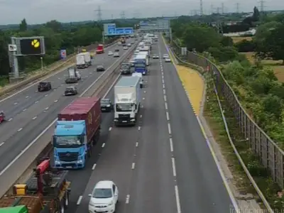 M6 Southbound Crash Causes Rush Hour Delays in Warwickshire