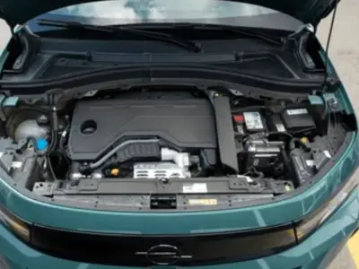 Manual Gearbox Demand Hits Record Low, Just 1 in 12 Buyers Enquire