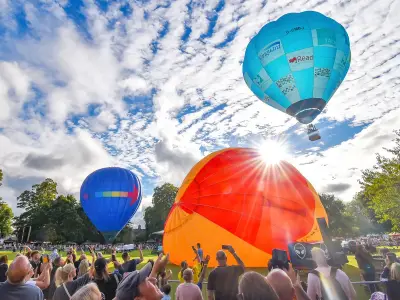 Oswestry Hot Air Balloon Carnival: Free Family Fun 80 Mins from Birmingham